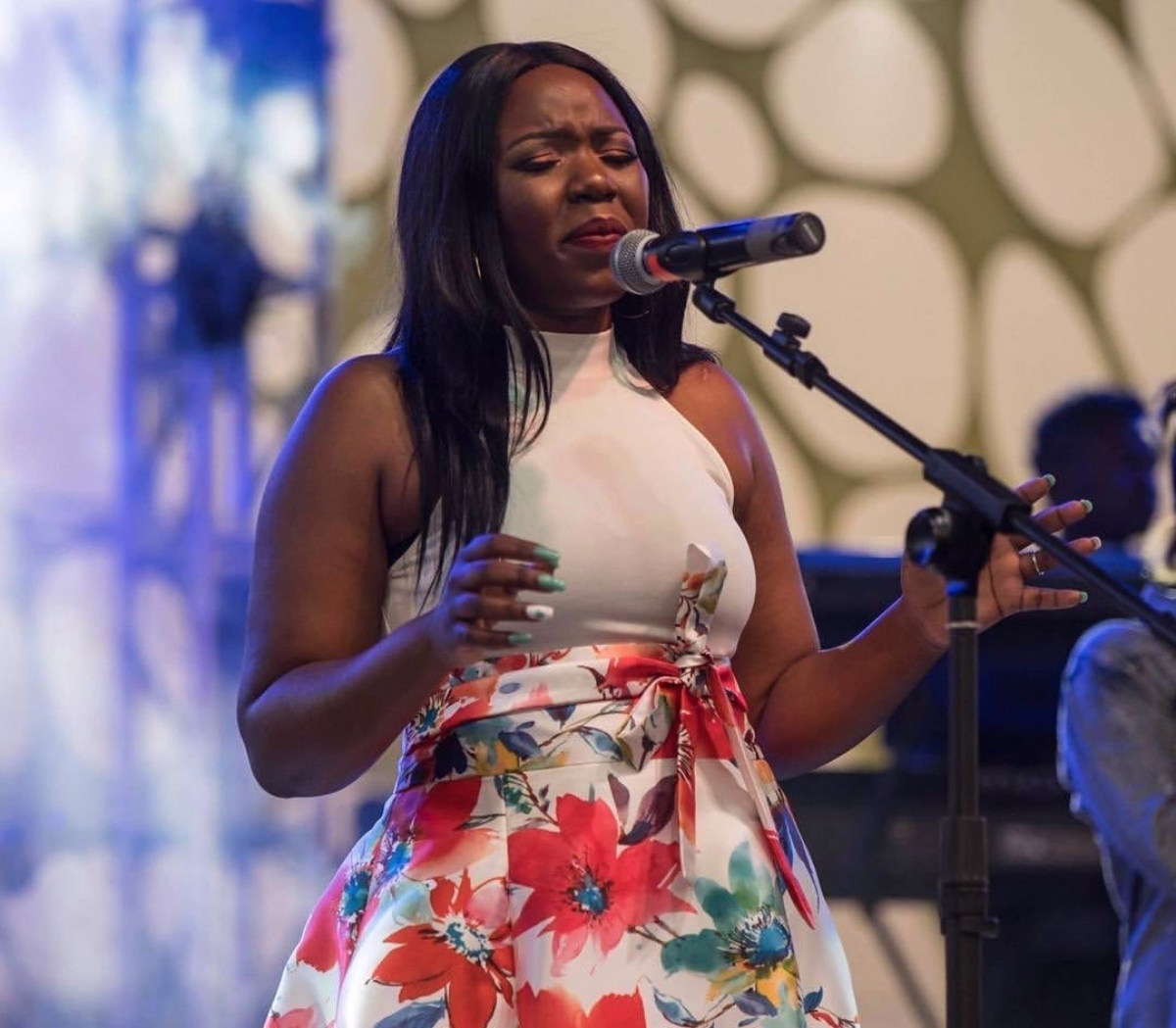 Sendeni – Chileshe Bwalya ft Esther chungu