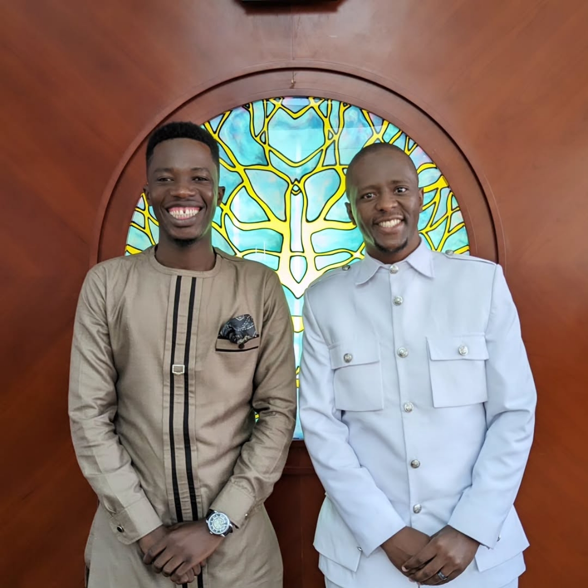 Praise song:  Mwe lesa mukulu  – pst Gift Kaputula